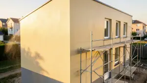 malowanie elewacji natryskowo